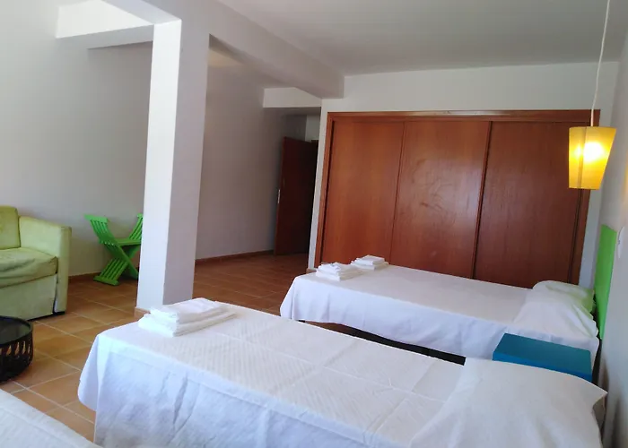 Hi - De Juventude Hostel *